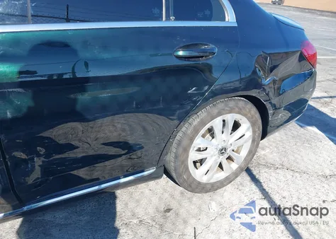 2019 Mercedes-Benz C 300 z USA, uszkodzony, nr VIN 55SWF8DB8KU313321